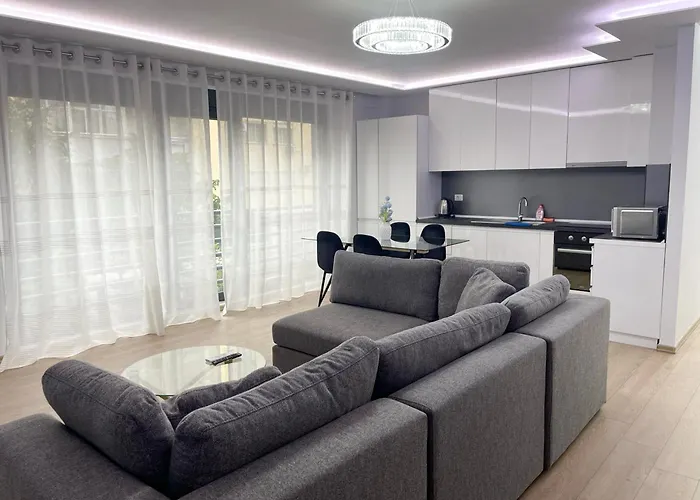 New Bazaar 2022 * Tirana